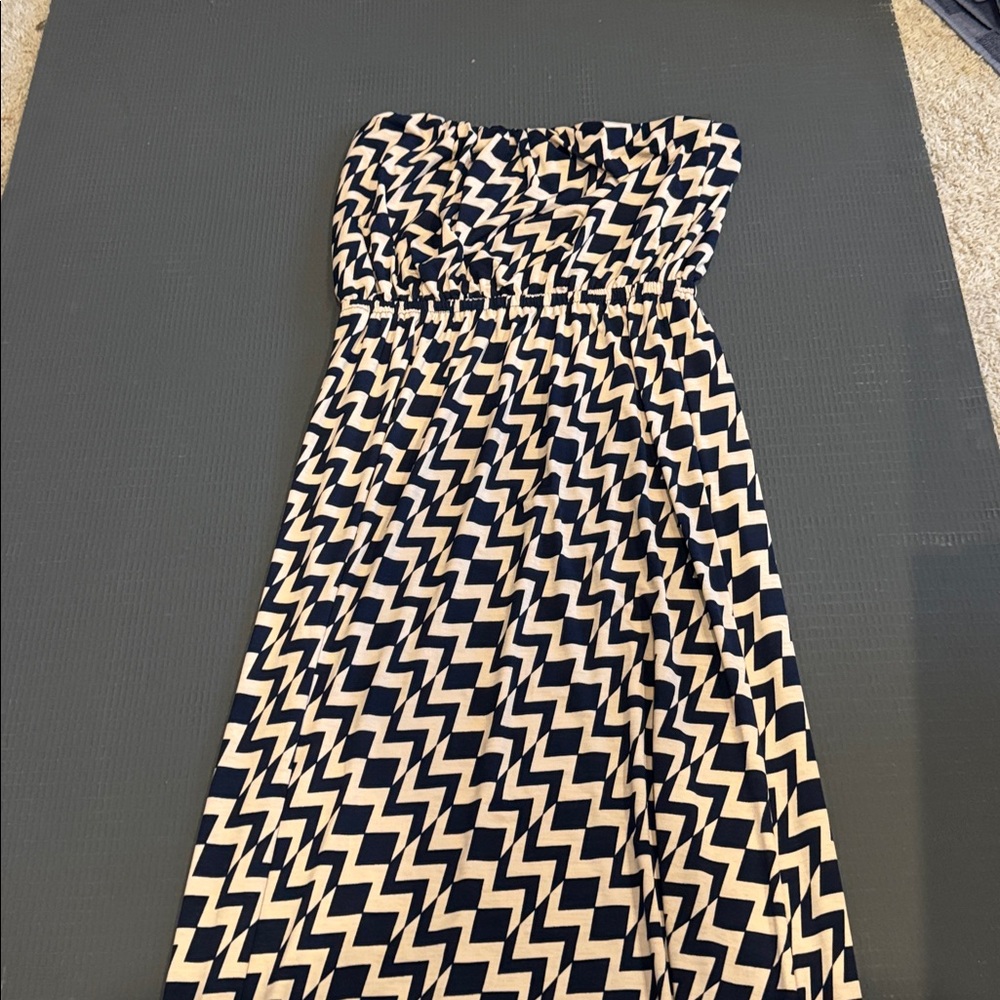 Black and White Chevron Strapless Dress